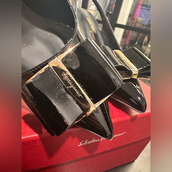 Salvatore Ferragamo Sz 6.5 Black Slingbacks Shoes